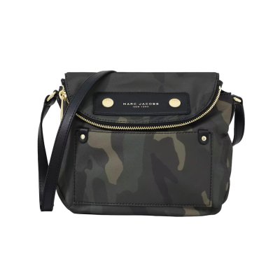 THE CAMO PREPPY NYLON MESSENGER